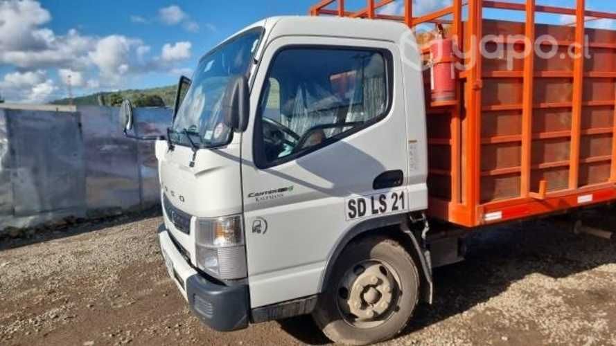 Camion FUSO 815