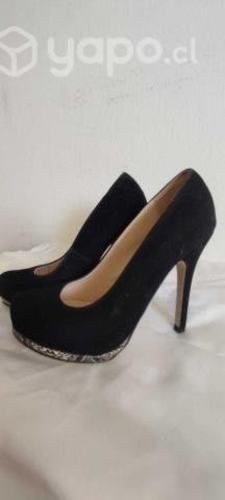 Zapatos negros de gamuza