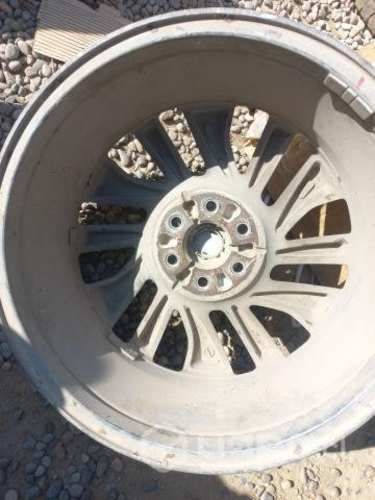 Llanta Aro 18 aleación NISSAN NP300 ORIGINAL