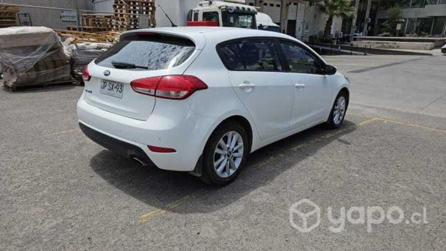Kia cerato 5 2017