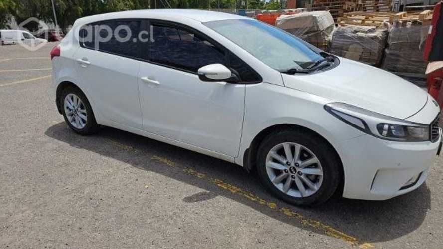 Kia cerato 5 2017