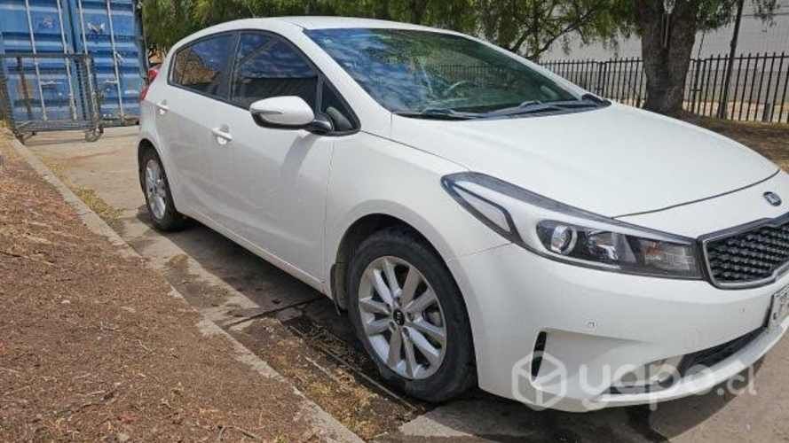 Kia cerato 5 2017