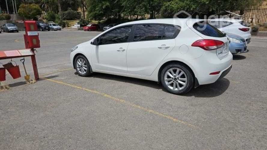 Kia cerato 5 2017