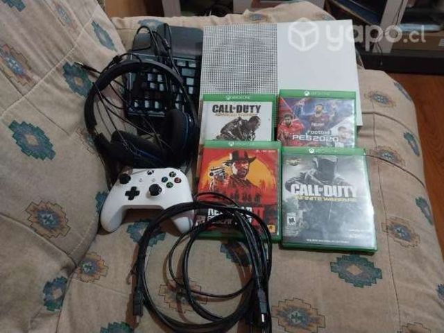 Xbox One S casi nueva