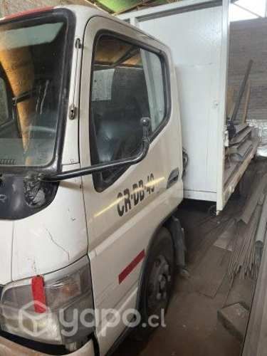Camión Mitsubishi Canter 2010