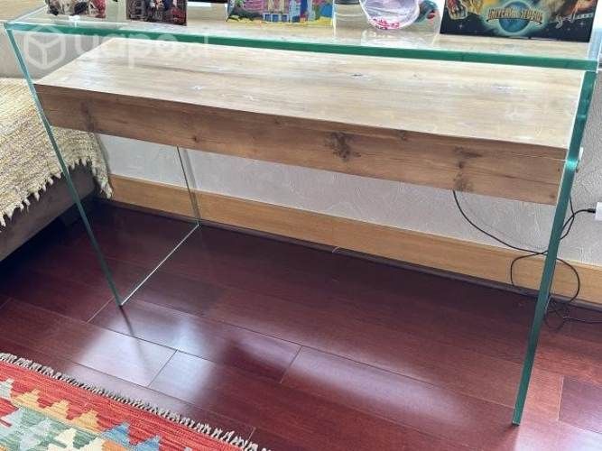 Arrimo corchete vidrio y madera, poco uso