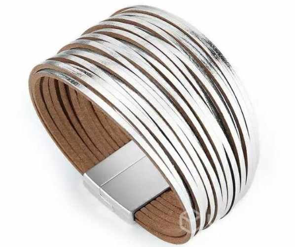 Hermosas pulseras de cuero genuino