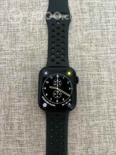 Apple Watch serie 7 Nike / GPS / 45mm