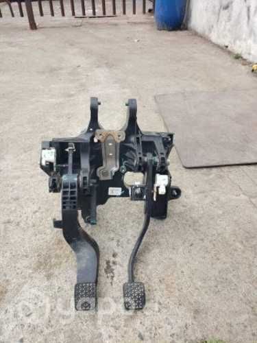 Pedalera tracker 1.8 2017