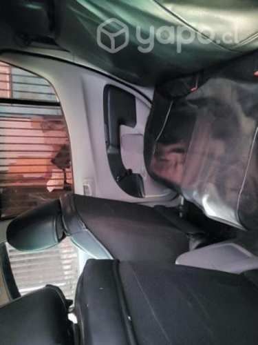 Mitsubishi l200 2014