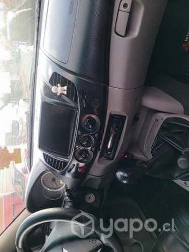 Mitsubishi l200 2014