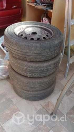 Llantas con neumáticos