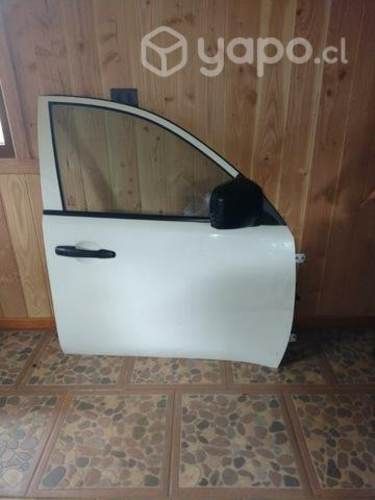 Puerta delantera derecha Mitsubishi L200