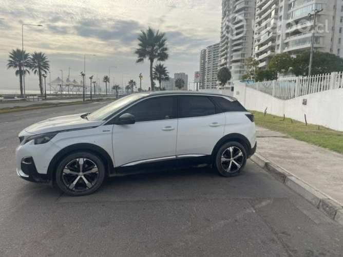 Se vende Peugeot 3008 gt line automático