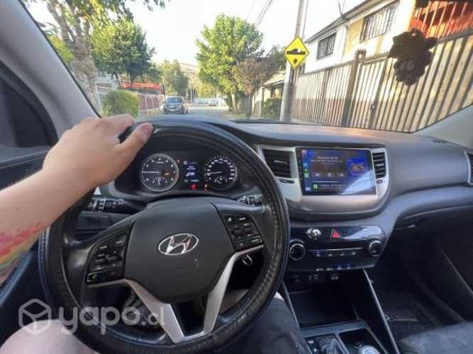 Hyundai Tucson 2.0 AT ADVANCE