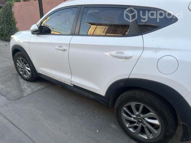 Hyundai Tucson 2.0 AT ADVANCE