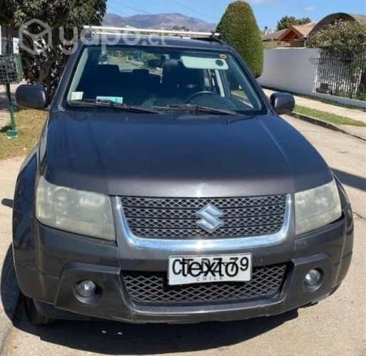 Suzuki grand nomade 2011