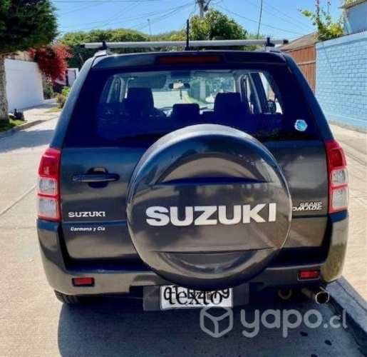 Suzuki grand nomade 2011