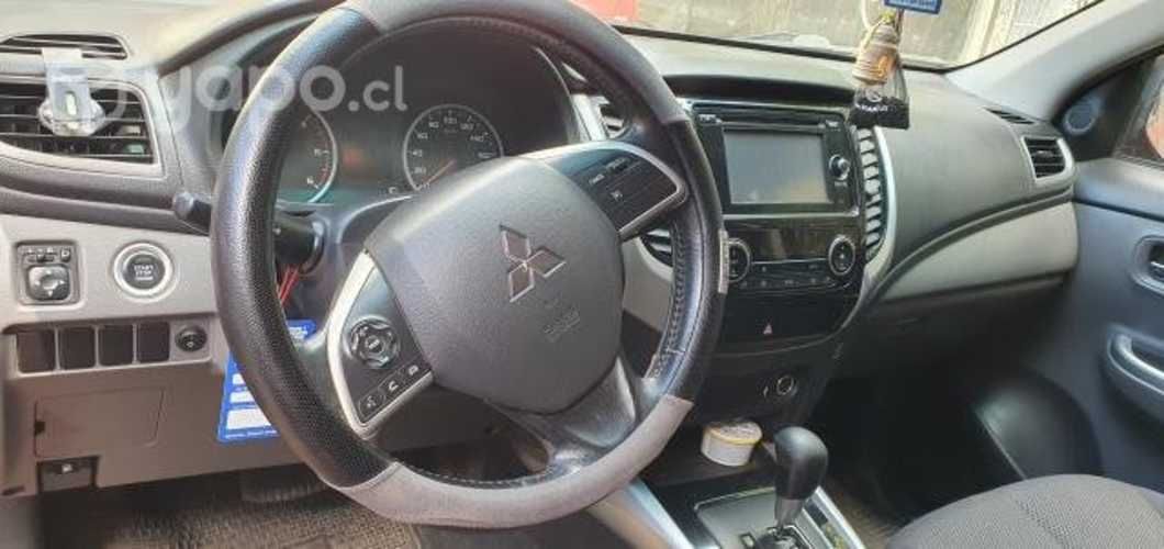 Se vende camioneta automática full