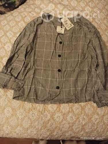 Blusa marca Bershka talla L