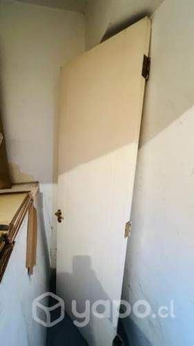 Puerta usada en buen estado 210x70 (Sin marco)