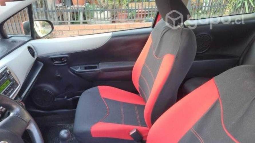 Toyota yaris 2013