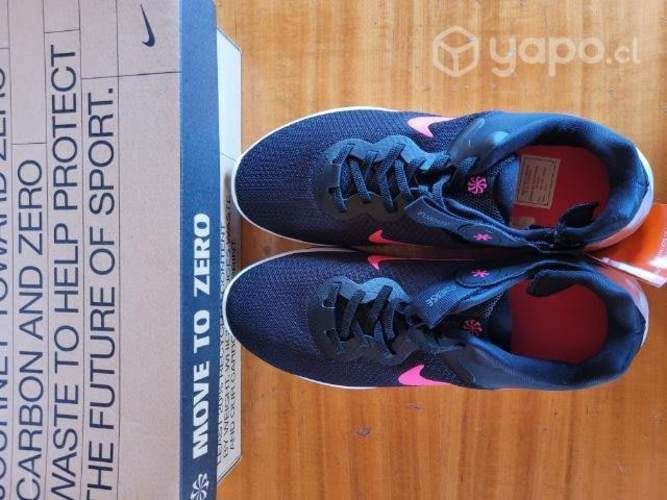 Zapatillas nike nuevas (talla US 10)