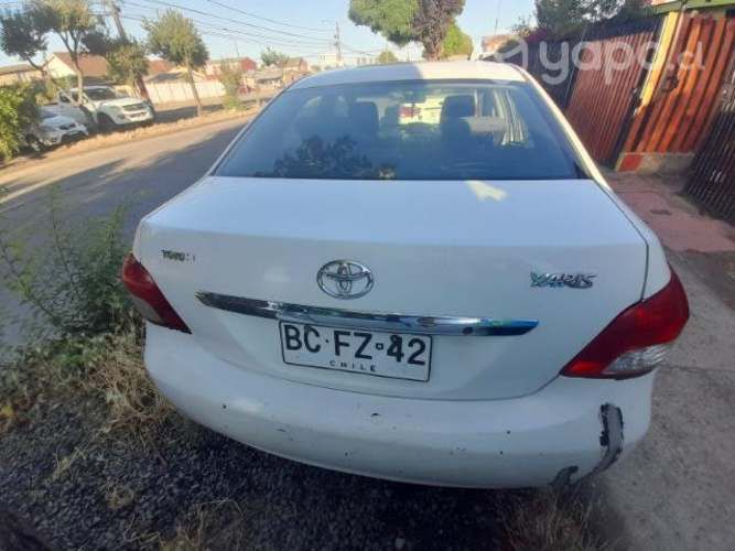 Toyota yaris unico dueño
