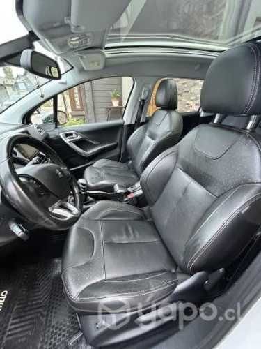 Peugeot 2008 año 2015 1.6 E HDI 115 HP