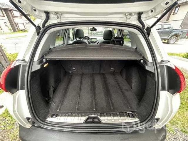 Peugeot 2008 año 2015 1.6 E HDI 115 HP