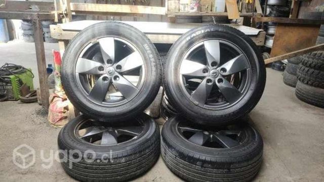 Llantas aro 16 apernadura neumáticos nuevo