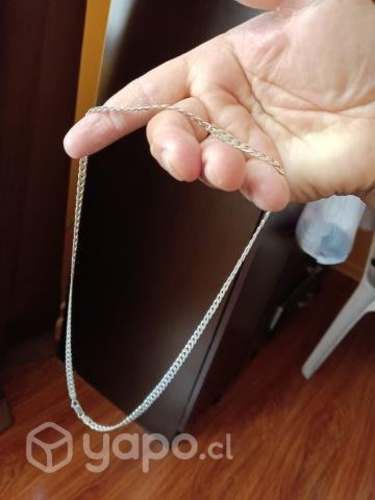 Cadena de plata