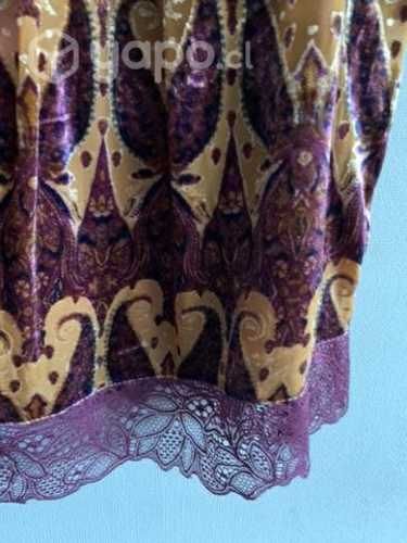 Blusa Umbrale, un básico en talla S ( Holgada)