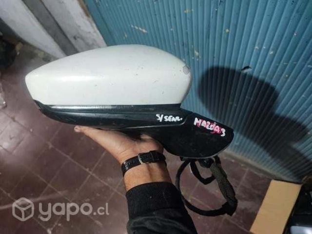 Mazda 3 - 2022 espejo derecho sin sensor nuevo