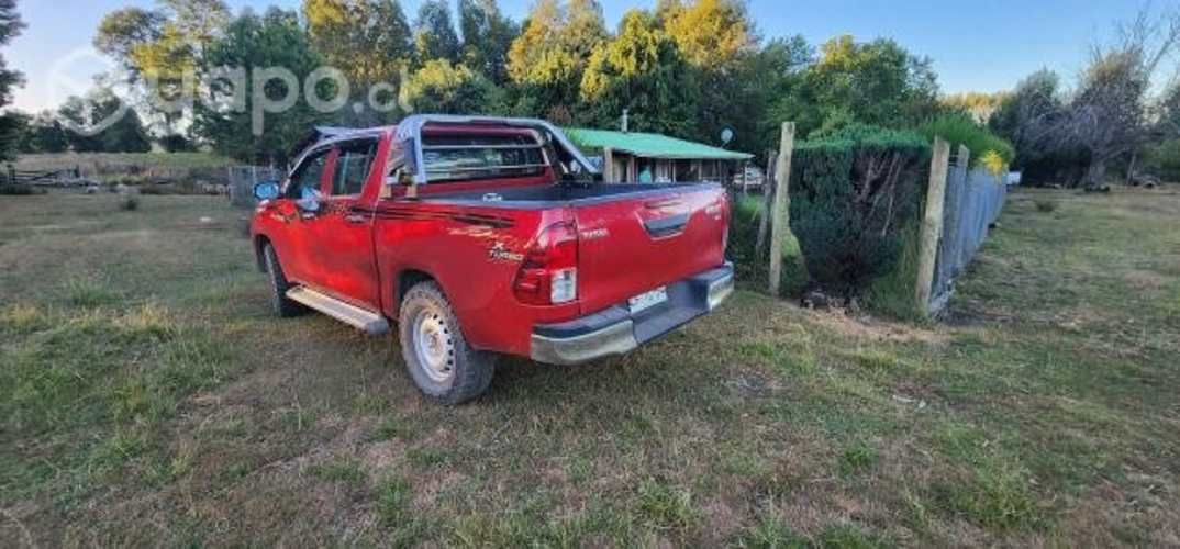 Vendo Toyota Hilux año 2019