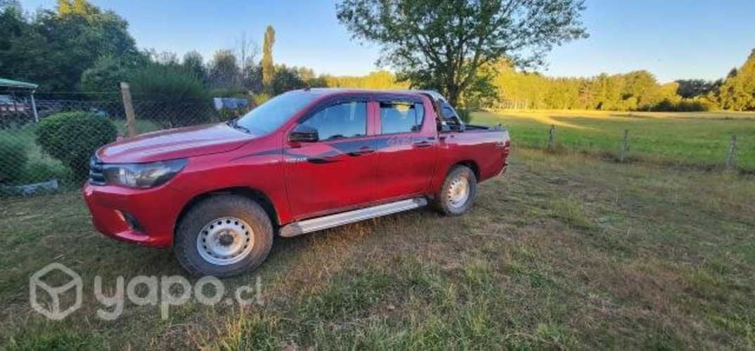 Vendo Toyota Hilux año 2019