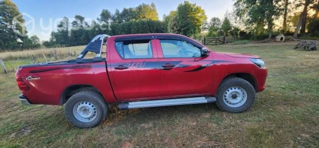 Vendo Toyota Hilux año 2019