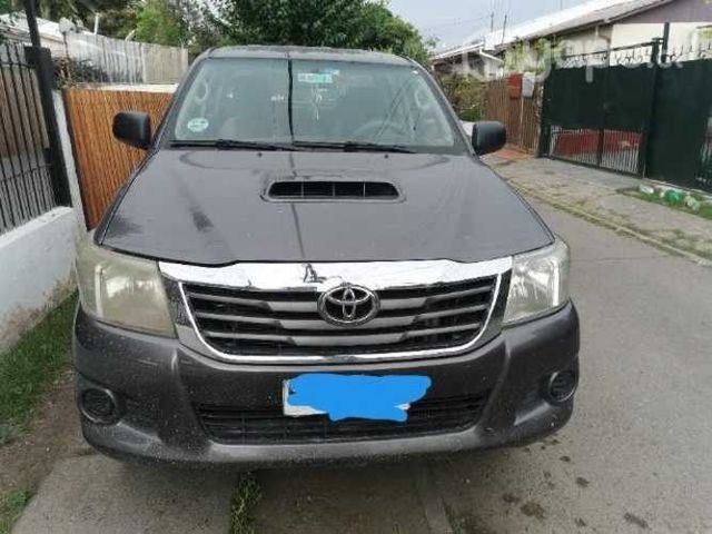 Se vende toyota hilux 2014