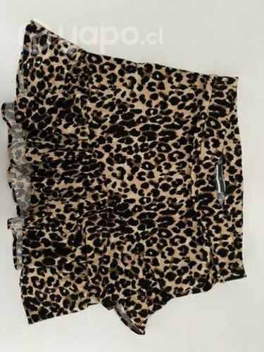 Falda animal print