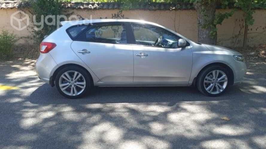 Kia cerato 5