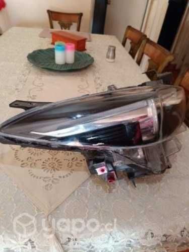 Óptico mazda 3 2018