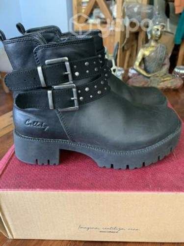 Botines Colloky en Número 33.-