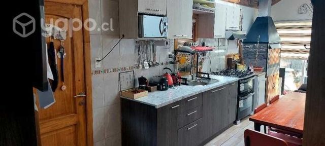 Casa sector norte con cabaña interior y negocio