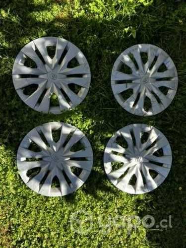 Tapas ruedas originales Toyota yaris sedan 2019