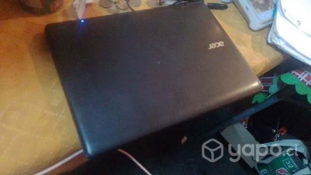 Notebook accer 4 gigas