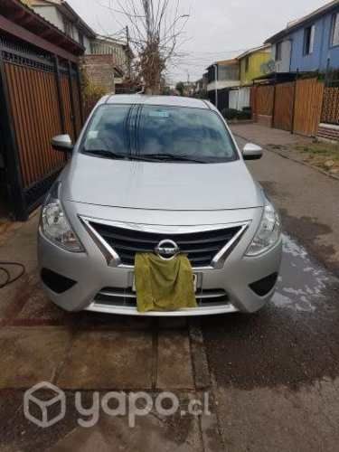 Nissan versa 2018