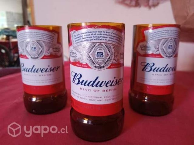 Vasos de vidrios de botellas recicladas