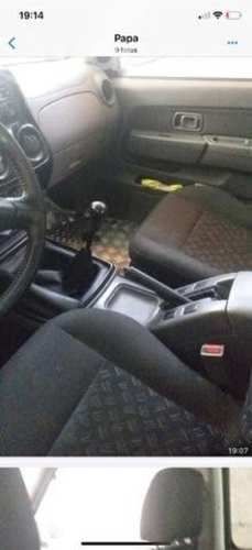 Camioneta Terrano diesel