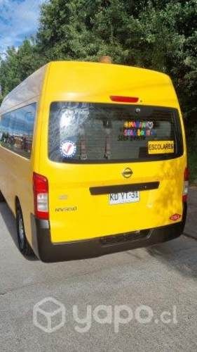 Vendo Furgon Nissan nv 350 año 2018 semi full