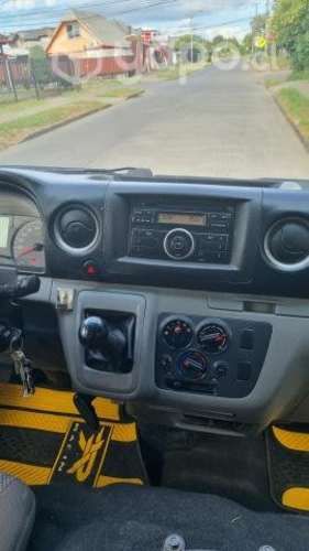 Vendo Furgon Nissan nv 350 año 2018 semi full